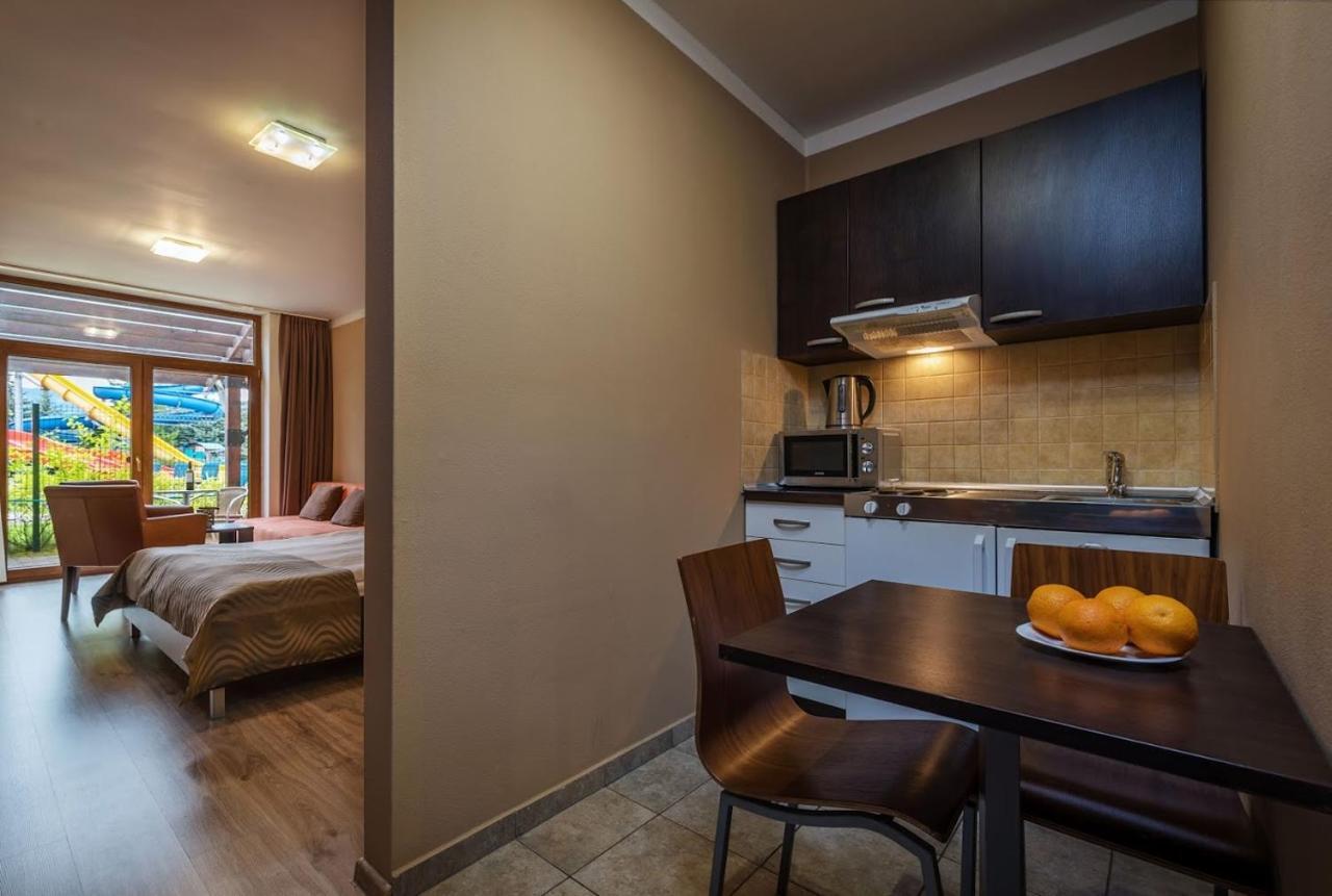 Apartman Bešeňová Exteriör bild